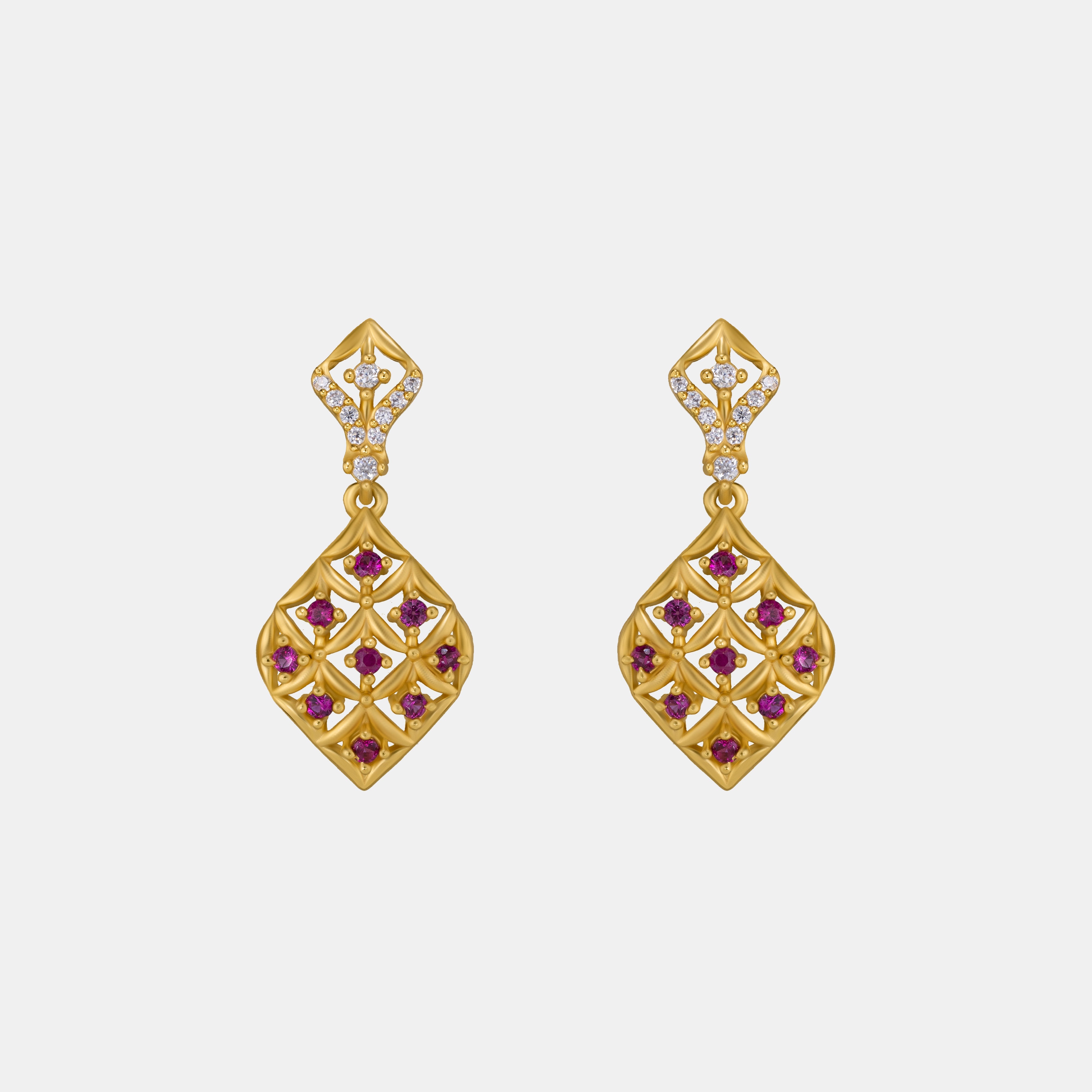 White Golden Radiance Stud