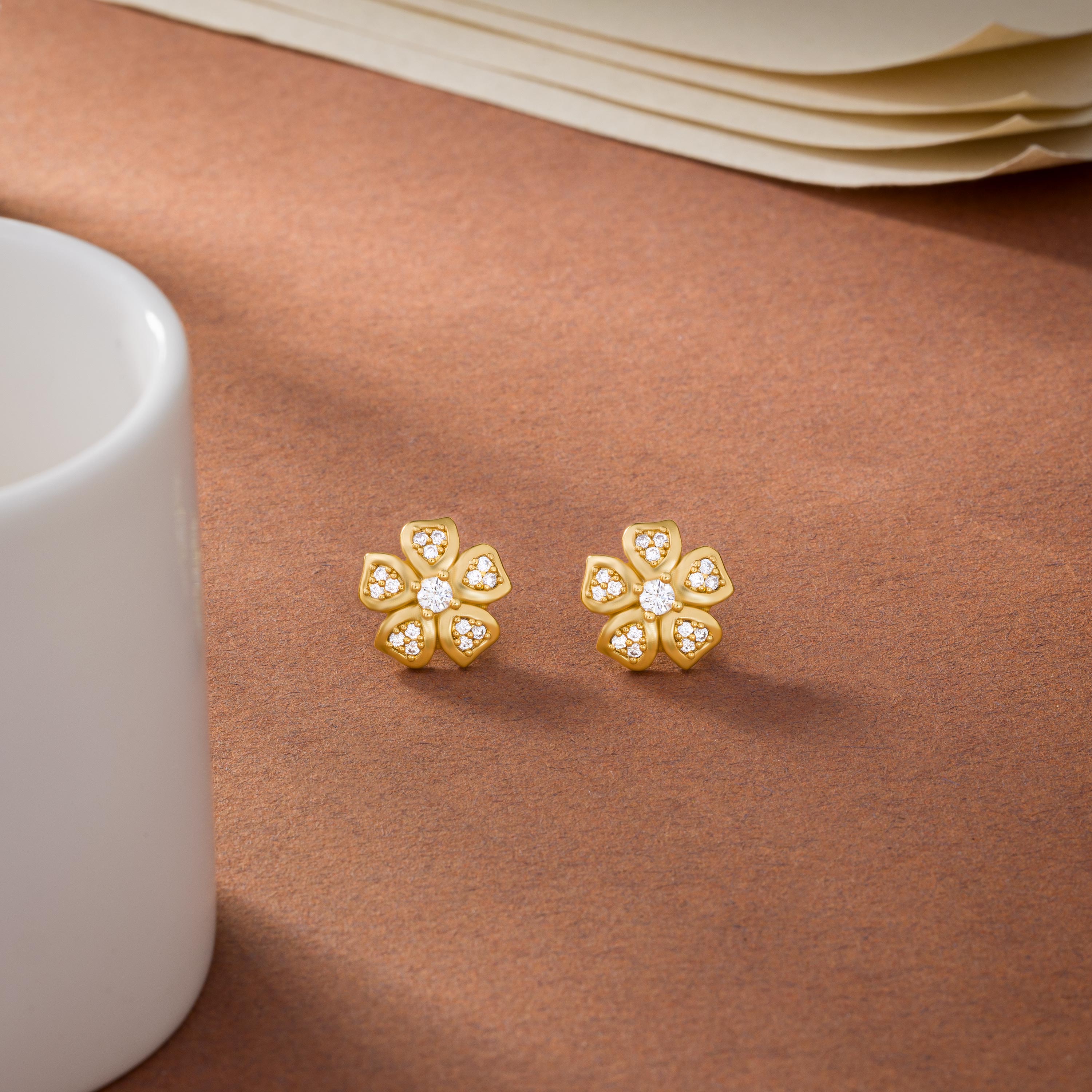 White Blossom Radiance Earrings