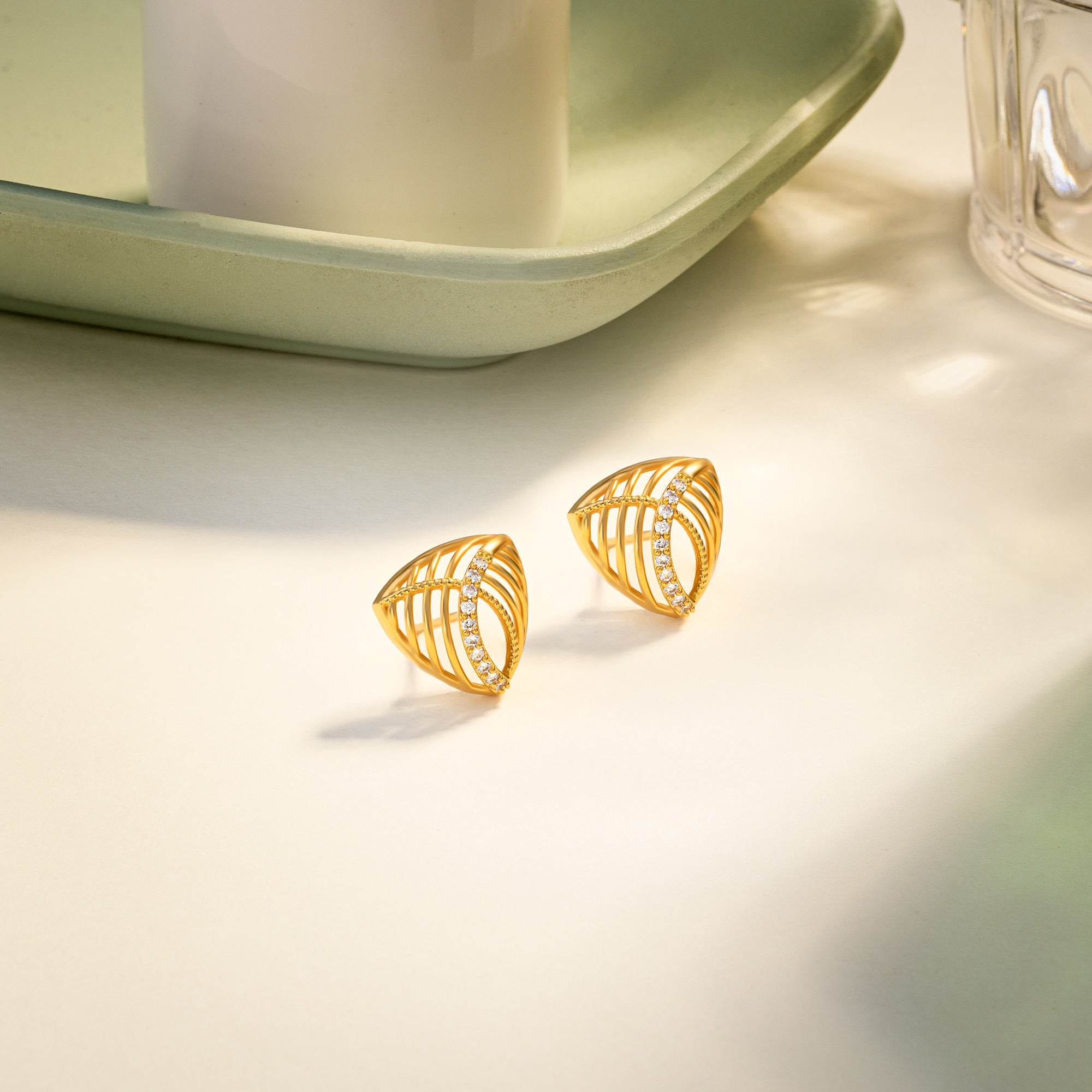 Earring_White Stone_Golden_1