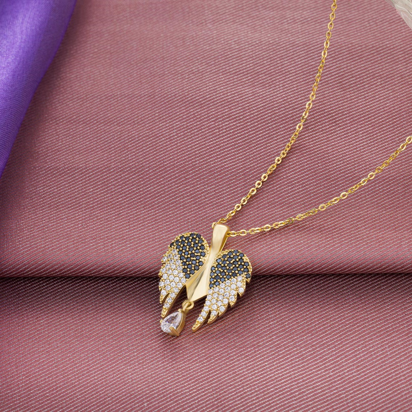 Necklace_Multi Stone_Golden_1