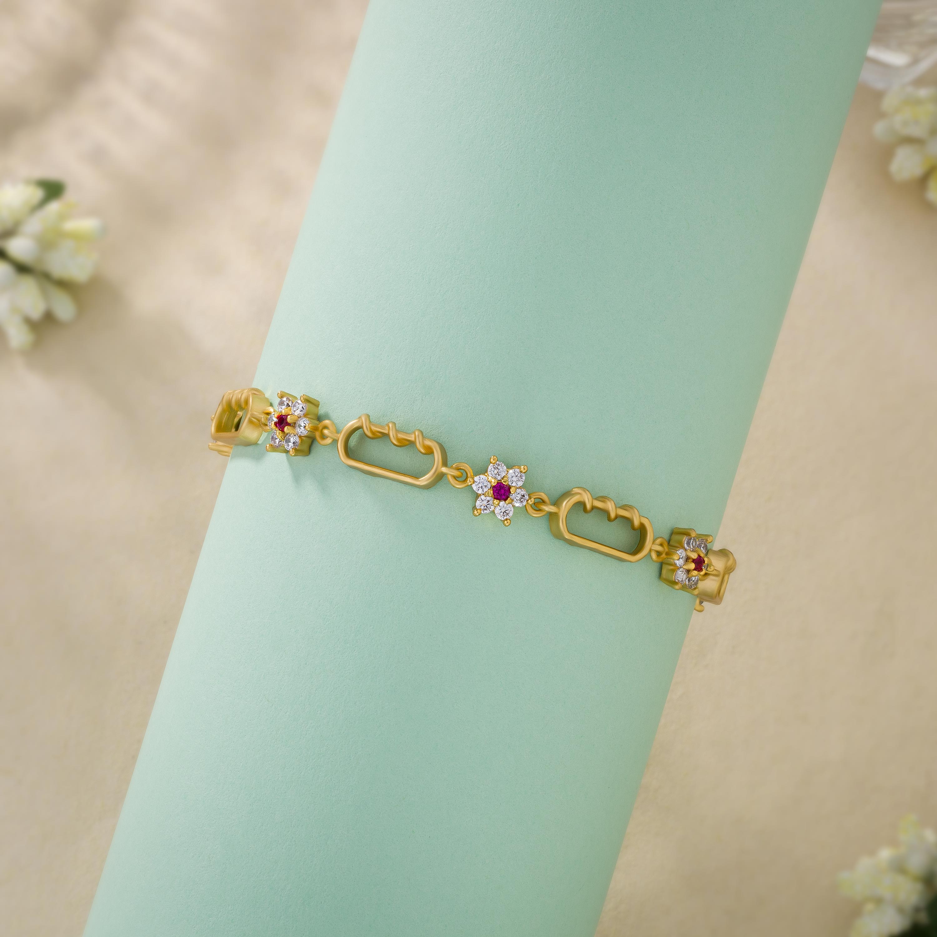 Bracelet_White&Red Stone_Golden_2