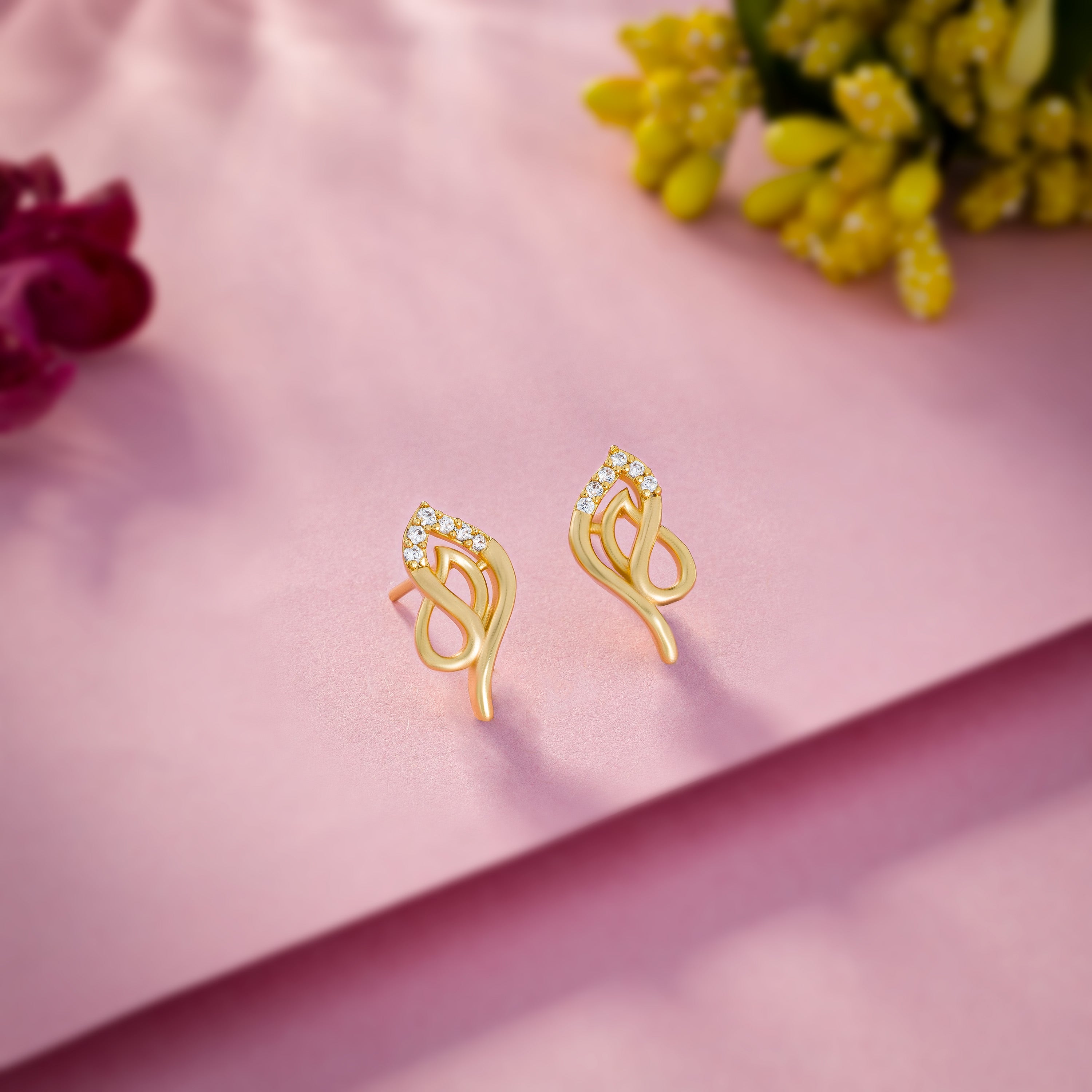 Earring_White Stone_Golden_1