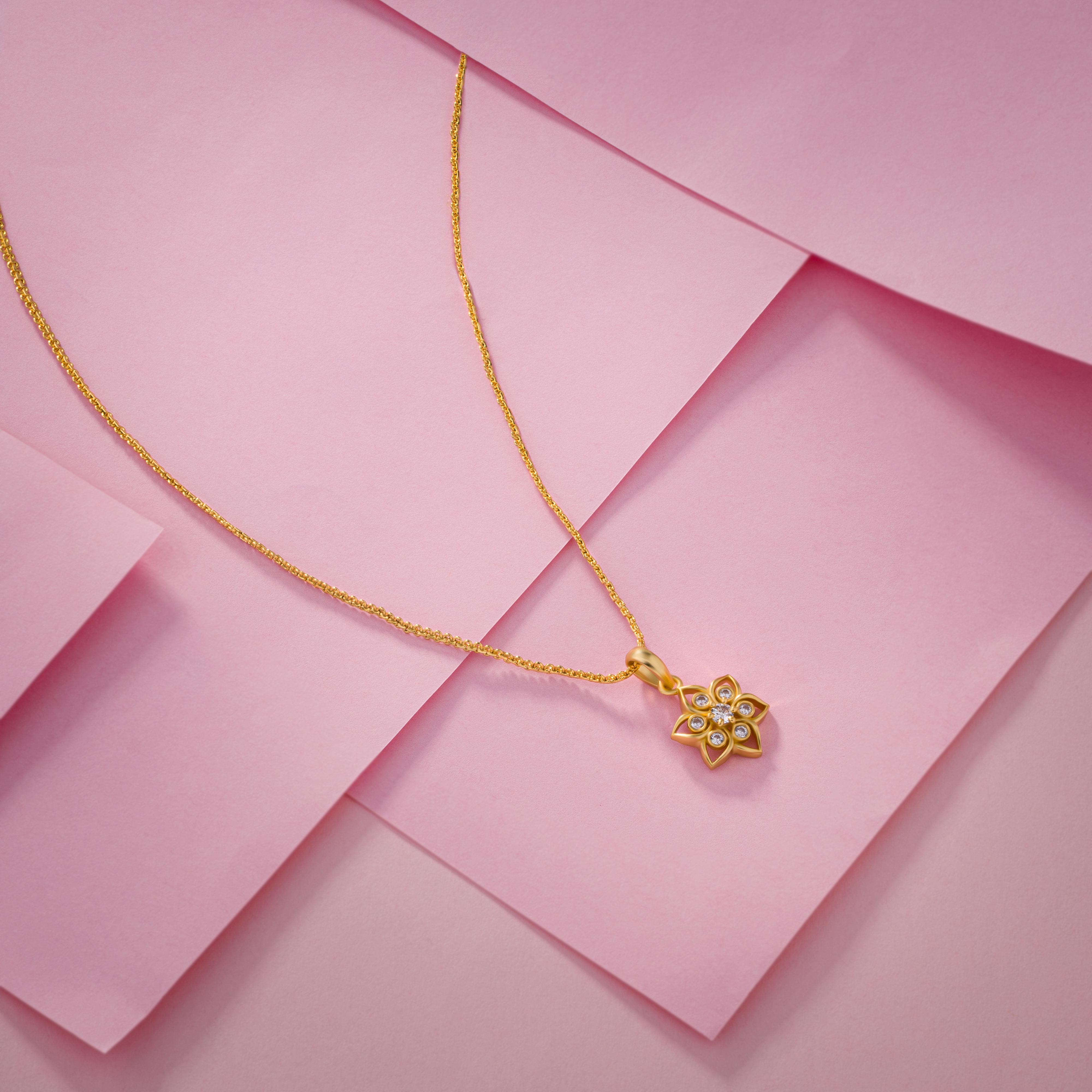 White Blossom Radiance Pendant
